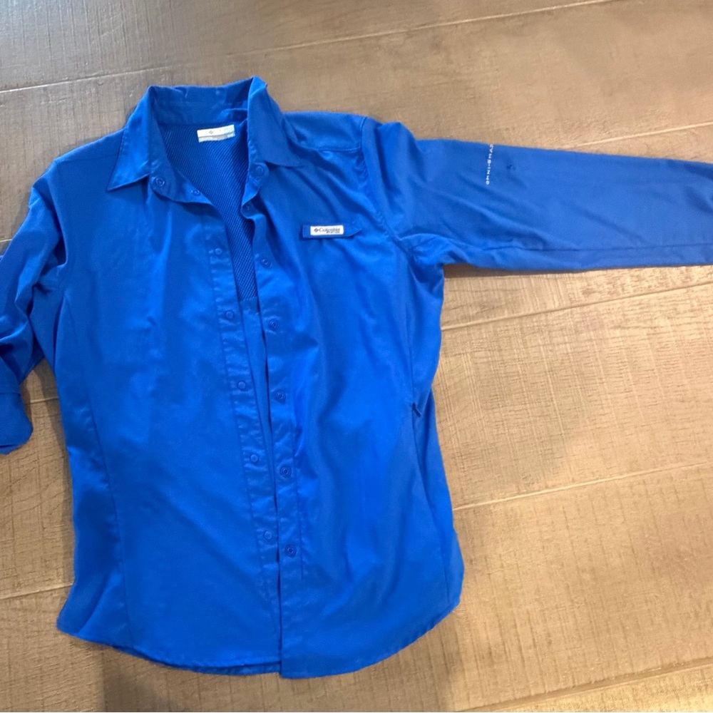 Columbia Vibrant Blue Long Sleeve Shirt